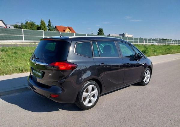 Opel Zafira cena 36800 przebieg: 244000, rok produkcji 2015 z Lubaczów małe 781